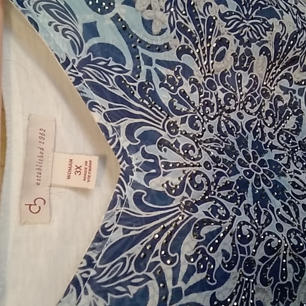 Blue and White Patterned Blouse - image 2